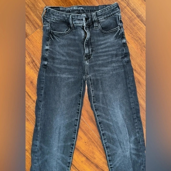 American Eagle Super Stretch Super Hi-Rise Jegging - Picture 2 of 10